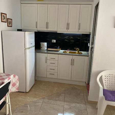 Apartament Roisin Саранда Екстер'єр фото